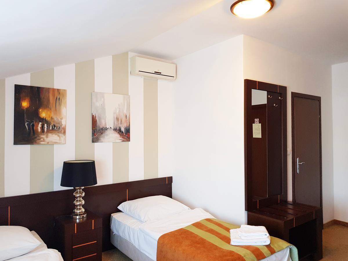 Centrum Konferencyjno-Apartamentowe Mrowka Holiday park