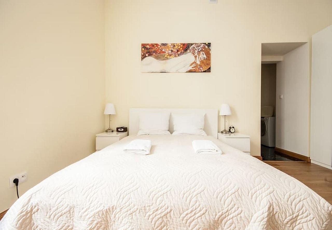 Elegant Apartment Foksal *