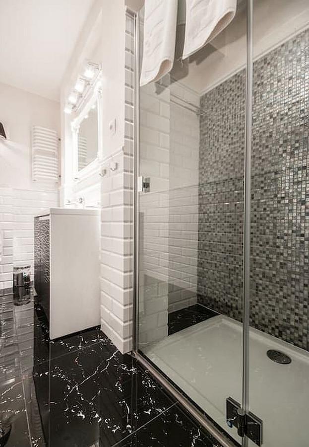 Elegant Apartment Foksal *