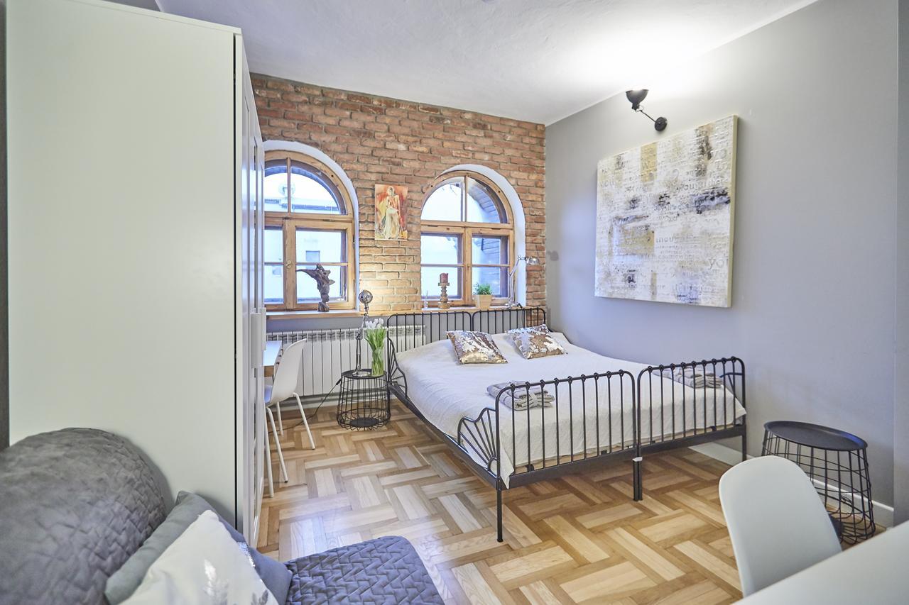 Bed & Breakfast Apart Roma Warsaw