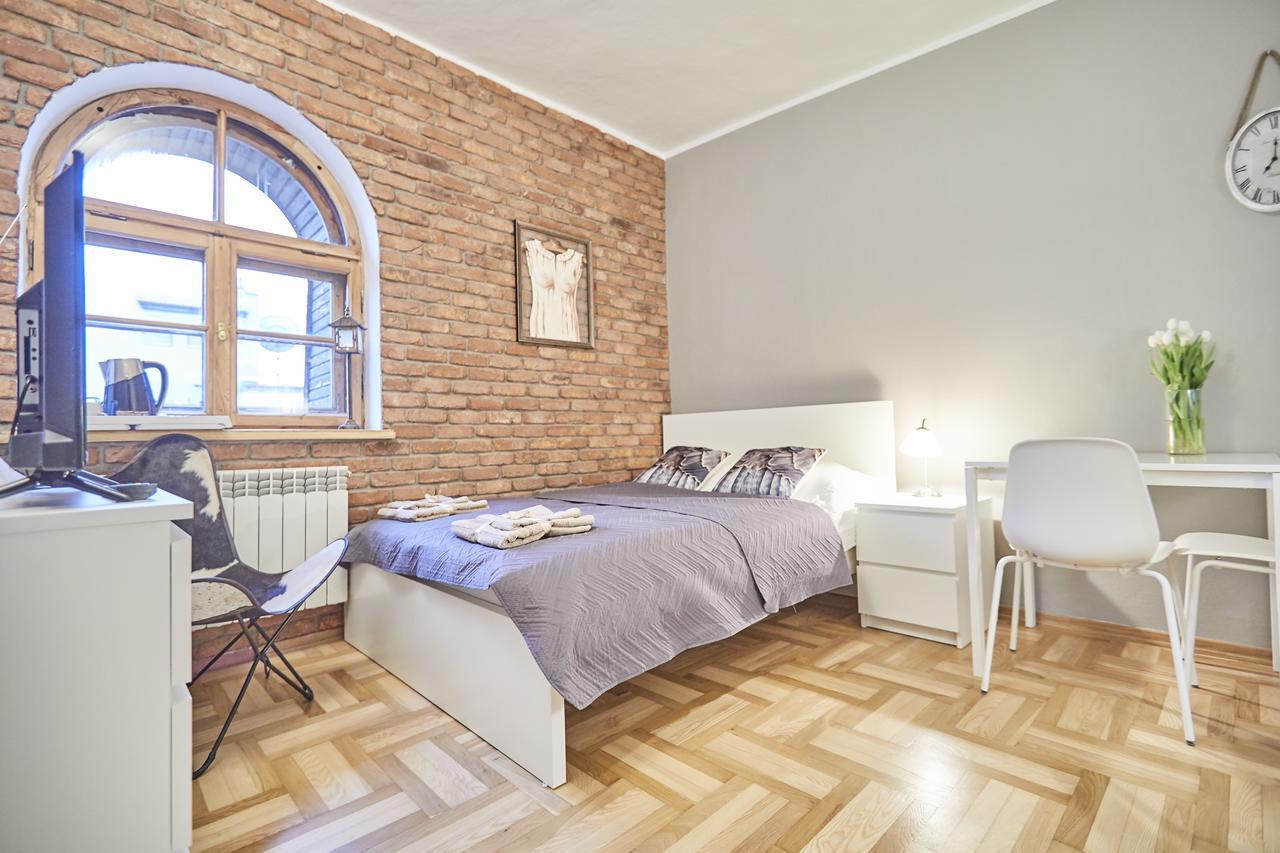 Bed & Breakfast Apart Roma Warsaw