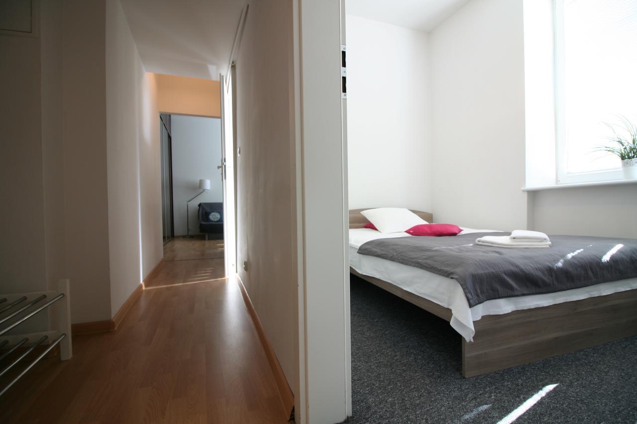 Aleje Jerozolimskie 101 Apartment Warsaw