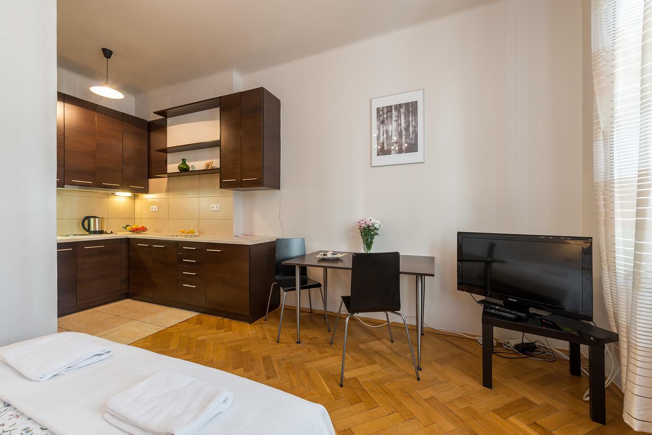 Old Town P&o Serviced Apartament Warszawa