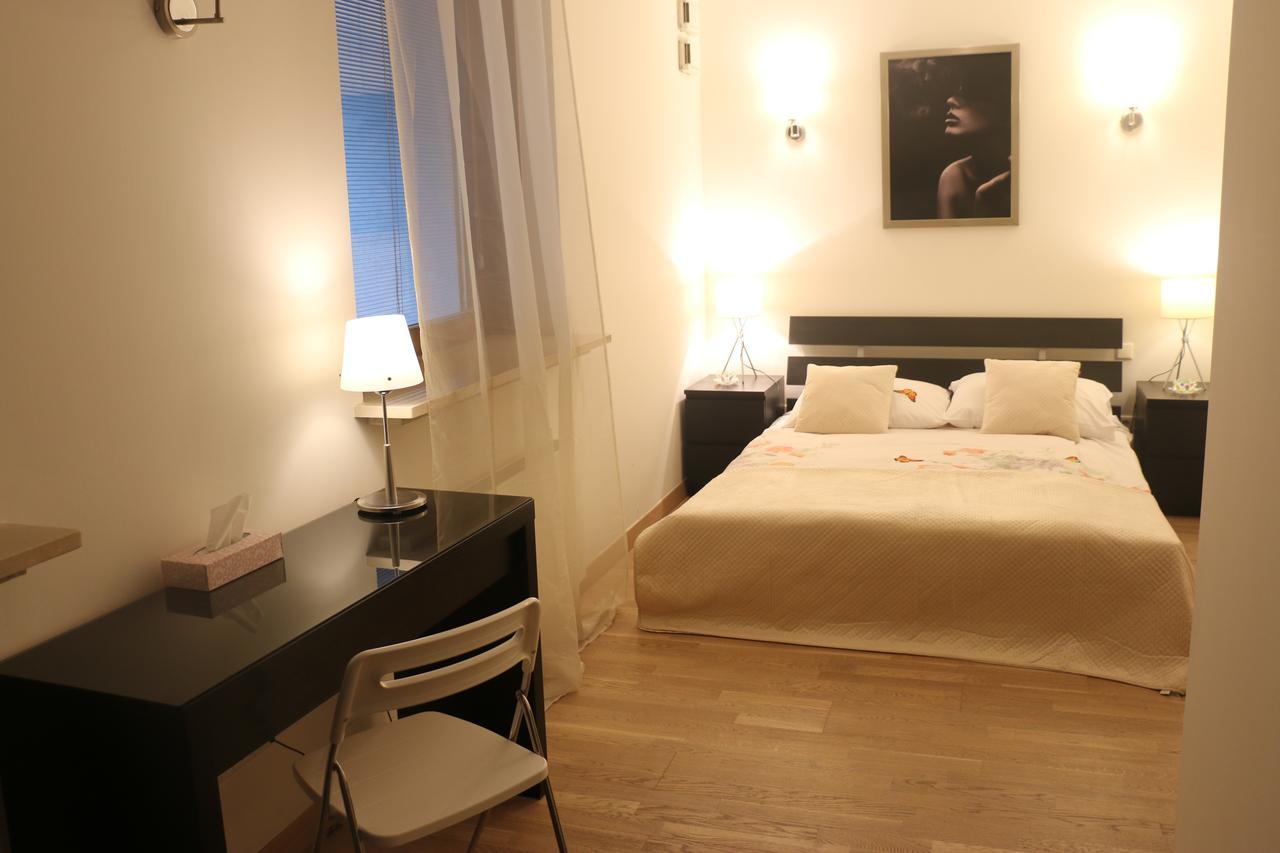 Apartment Center - Atelier Warschau