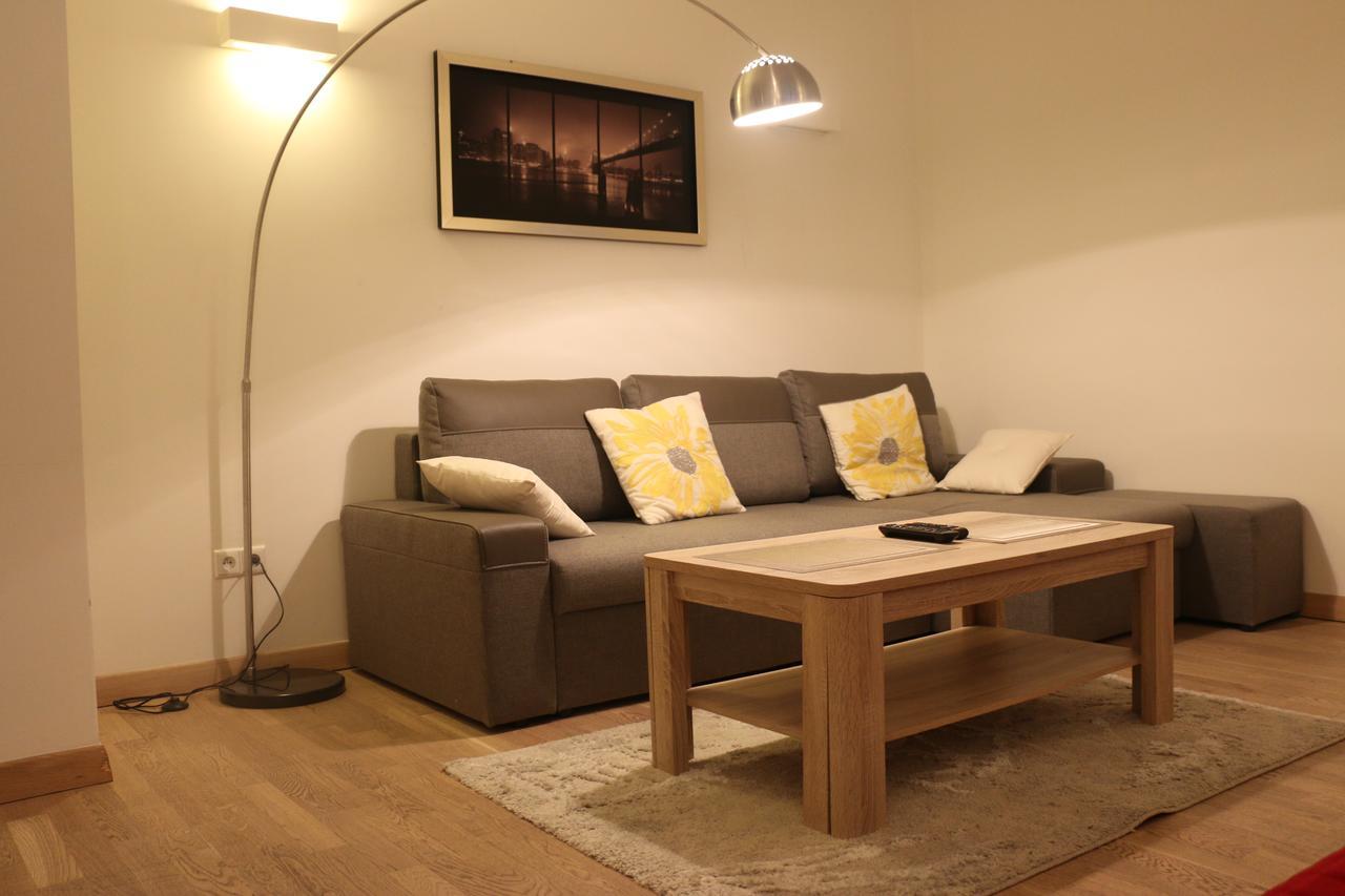 Apartment Center - Atelier Warschau