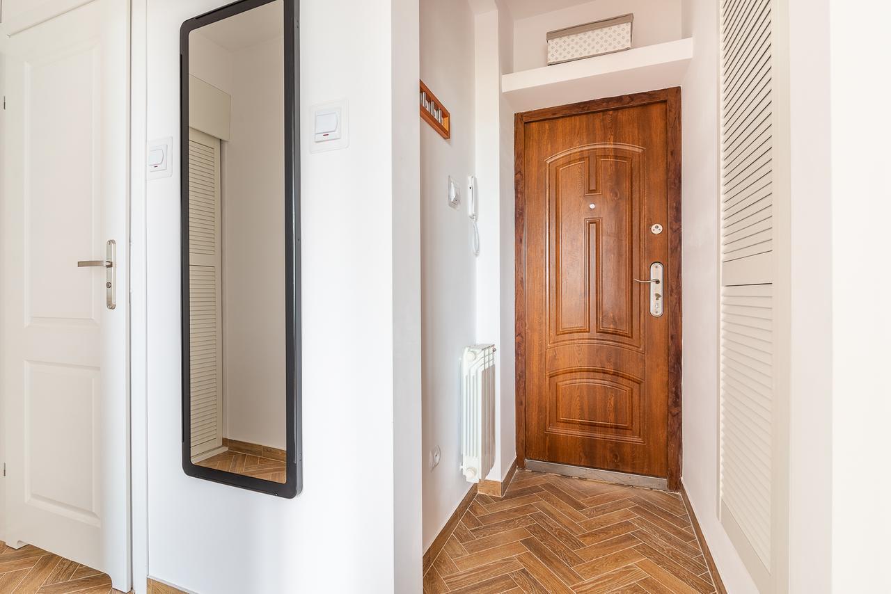 Rent Like Senatorska 40 Warsaw