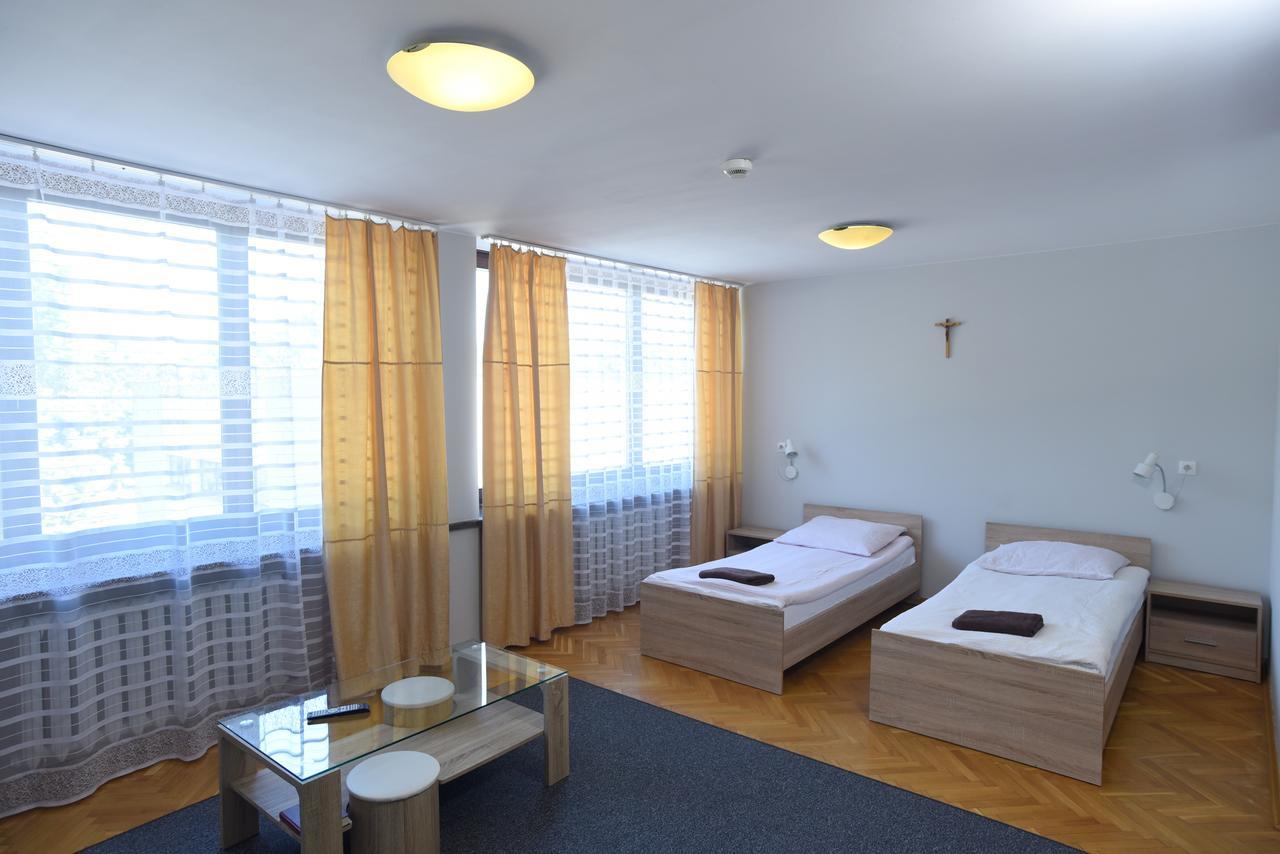 Holiday park Dobre Miejsce Dom Rekolekcyjny 2*