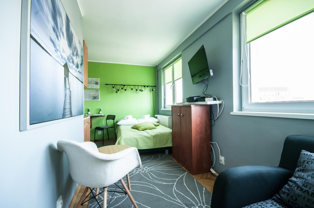 Elegant Chmielna Promenade Apartment Warsaw
