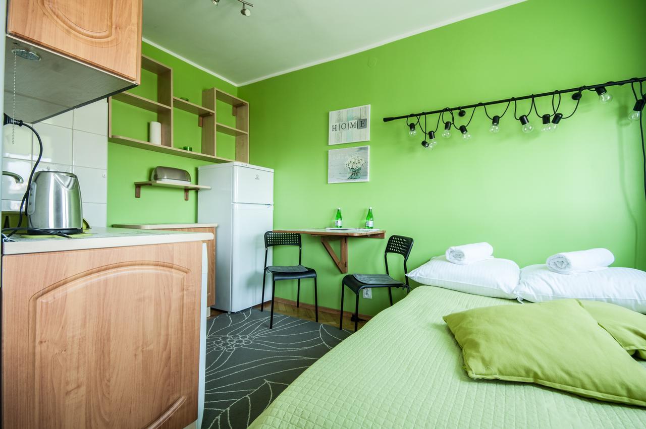 Elegant Chmielna Promenade Apartment