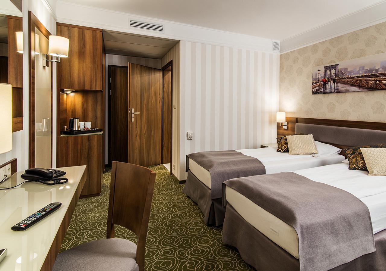 Lord - Airport Hotel