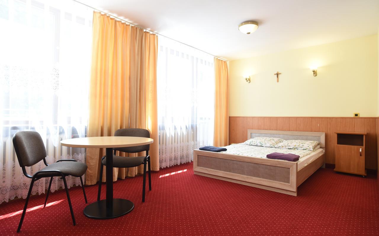 Dobre Miejsce Dom Rekolekcyjny 2* Warsaw