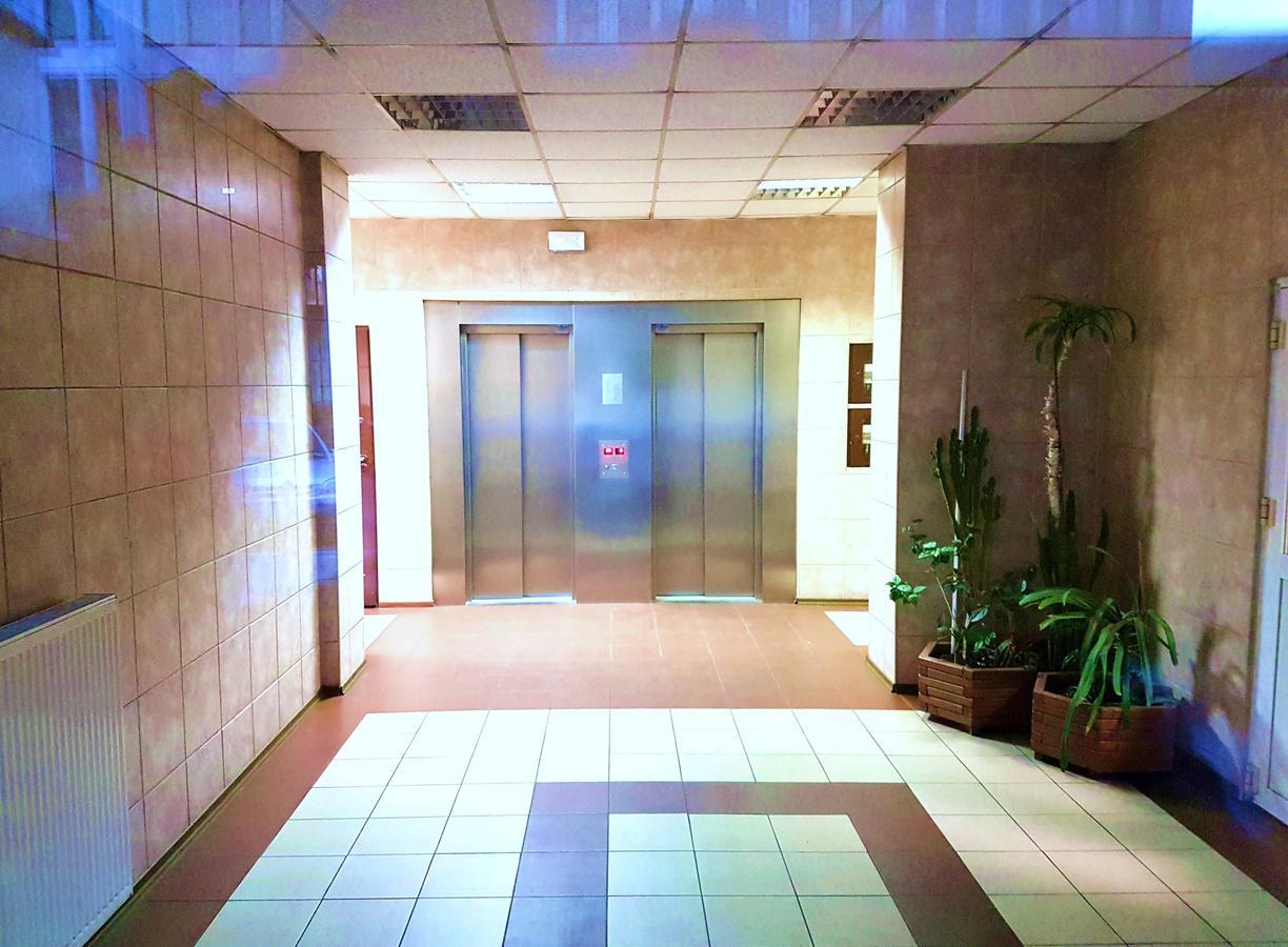 A.g - Center *