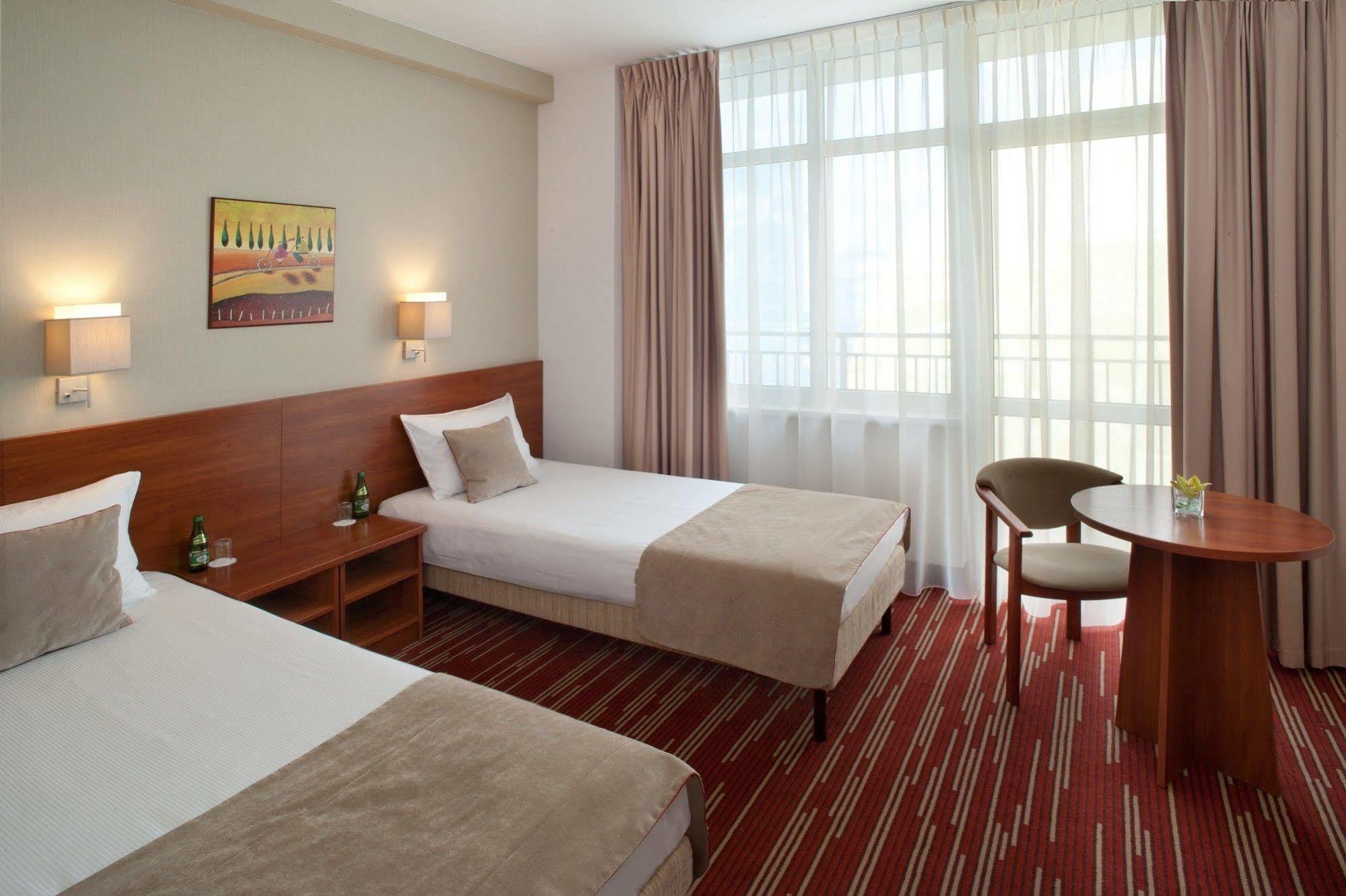 Metropol Hotel 3*