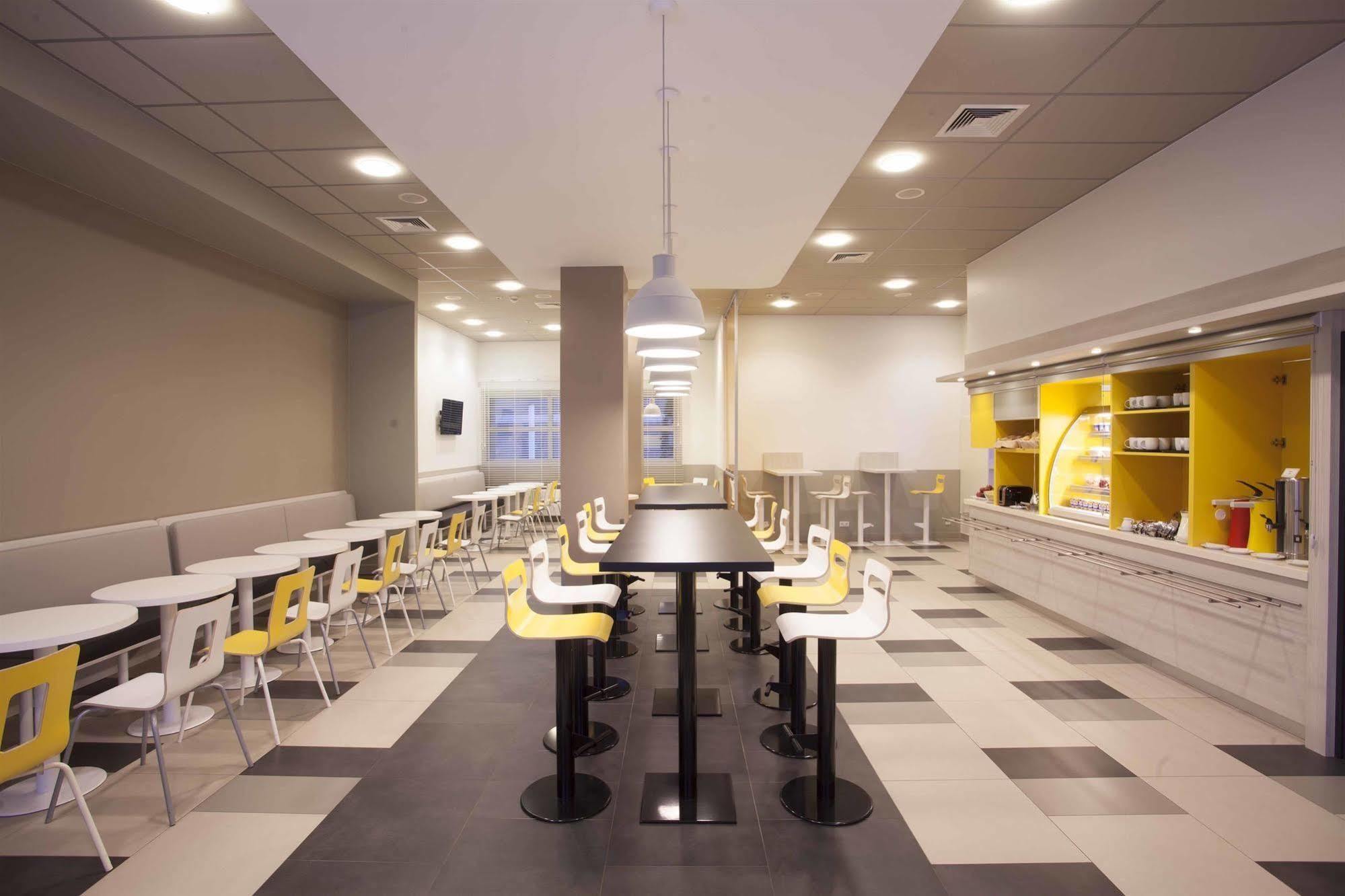 Khách sạn Premiere Classe Centrum