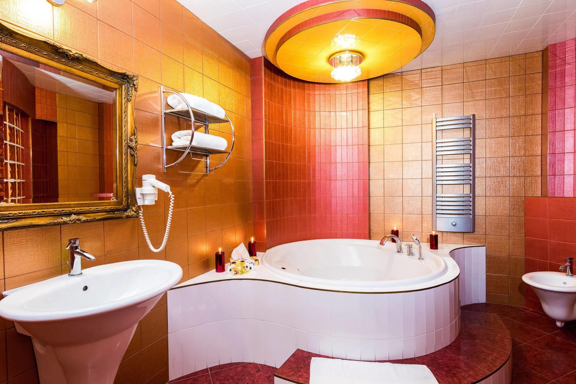 My - Czarny Kot Bed & Breakfast