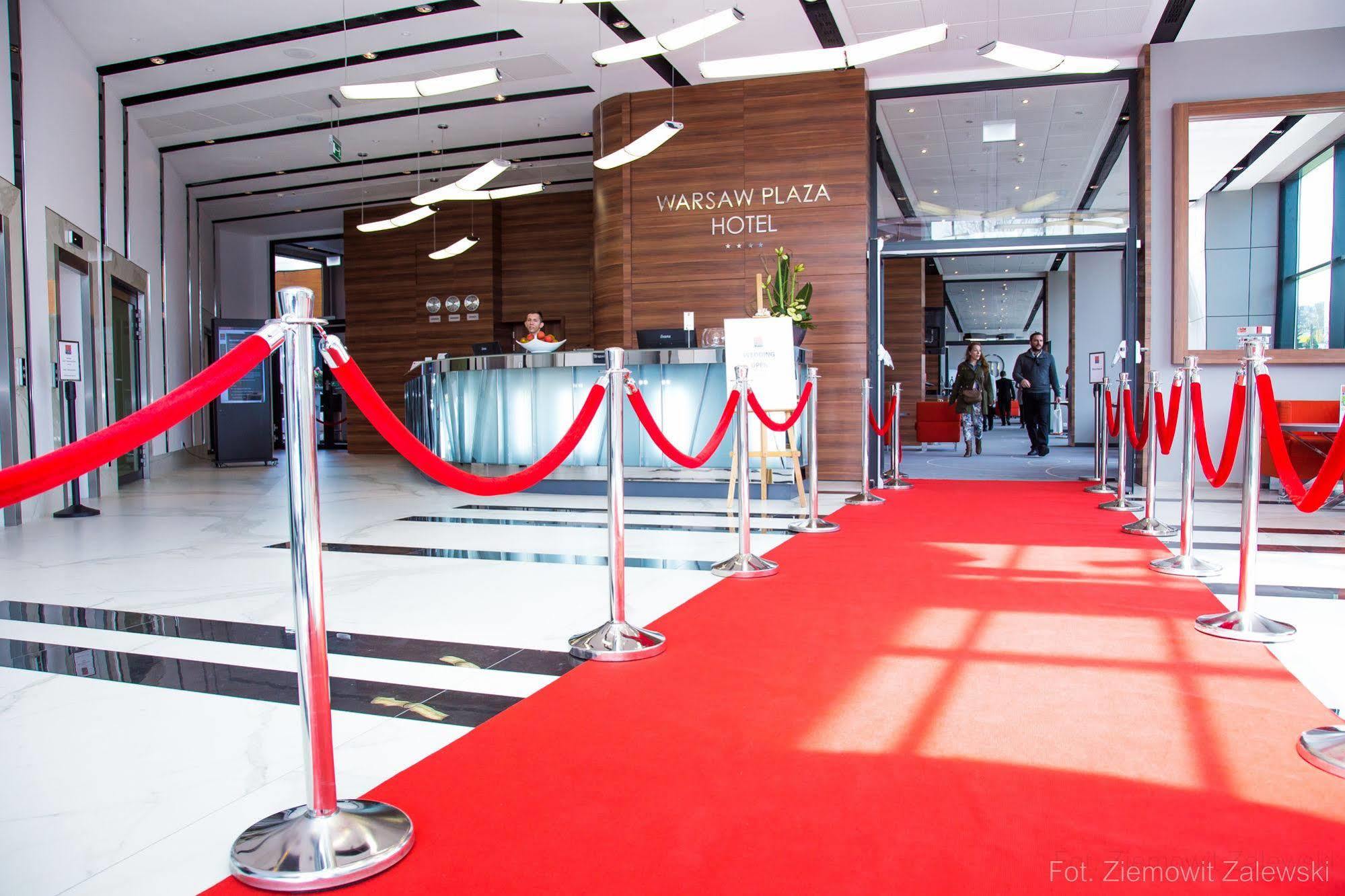 Plaza Hotel 4*