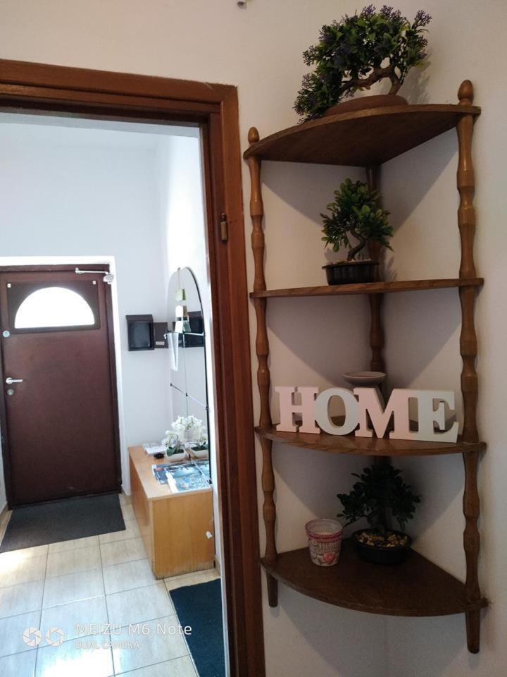 Homestay Bart House *