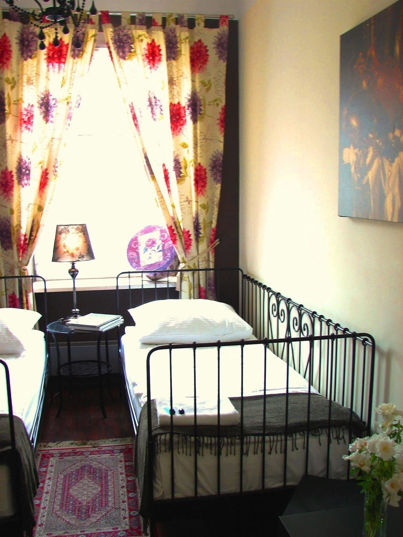 Chmielna 4* Warsaw