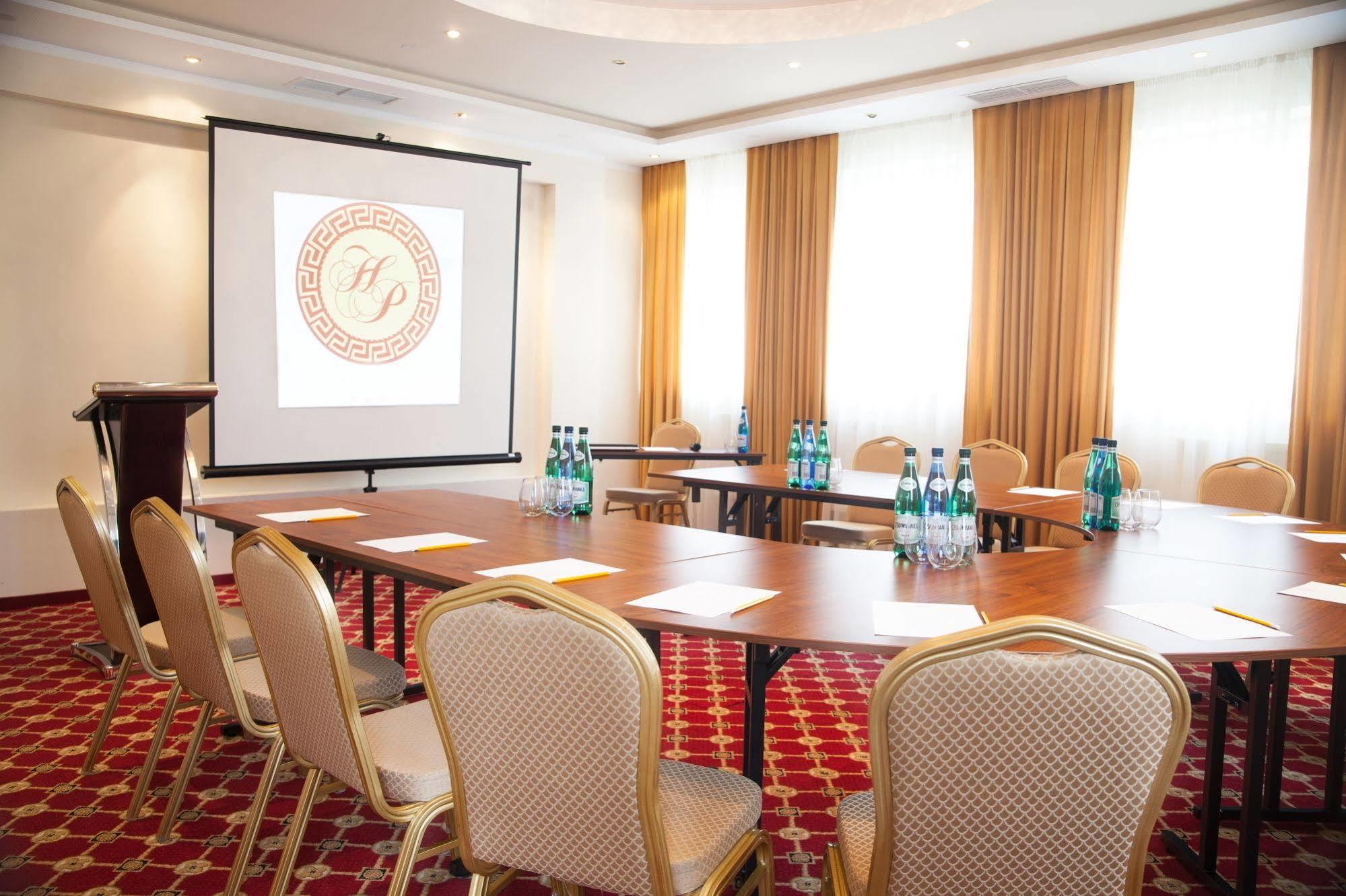 Hotel Holiday Park Hotel Warsaw