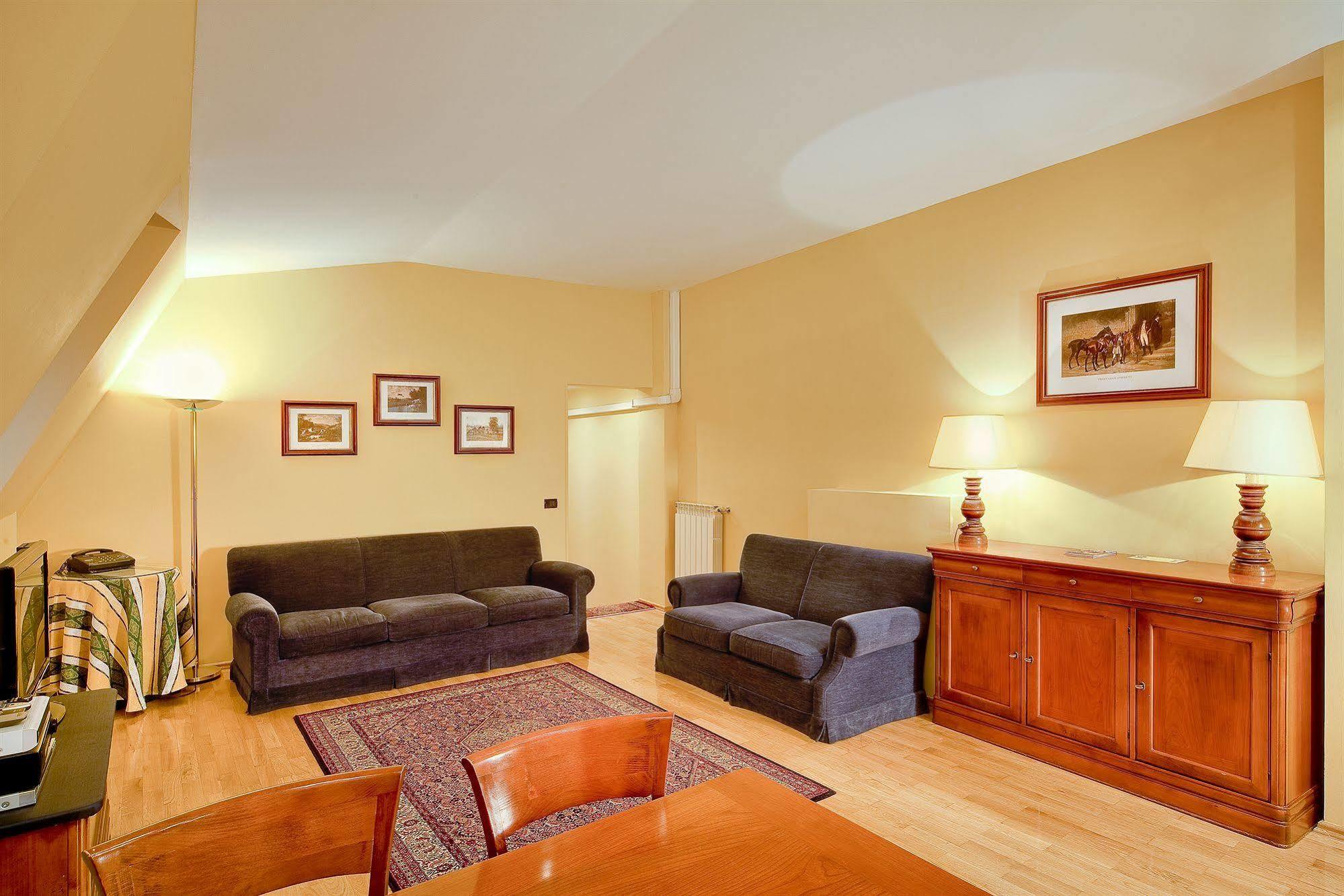 St. Andrew's Palace Aparthotel Warsaw