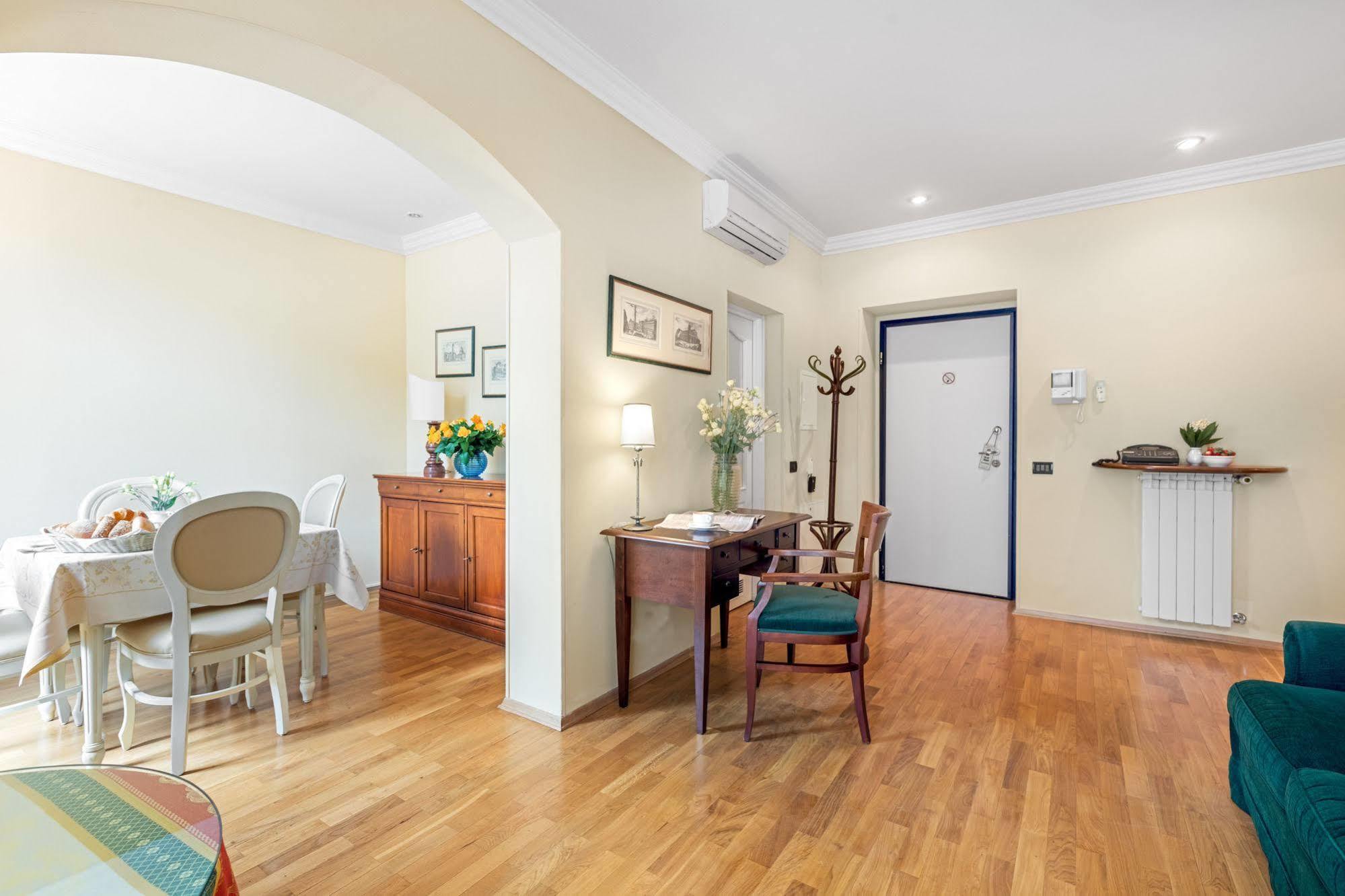 St. Andrew's Palace Aparthotel 4*