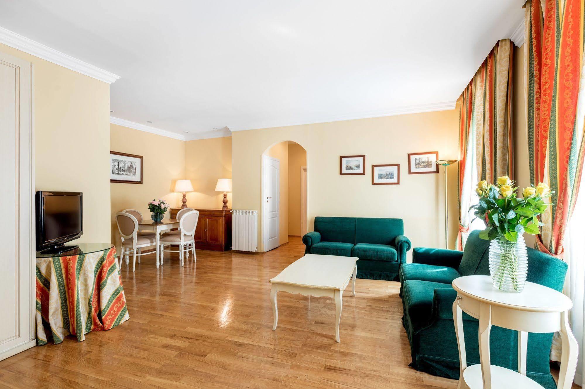 St. Andrew's Palace 4* Warsaw