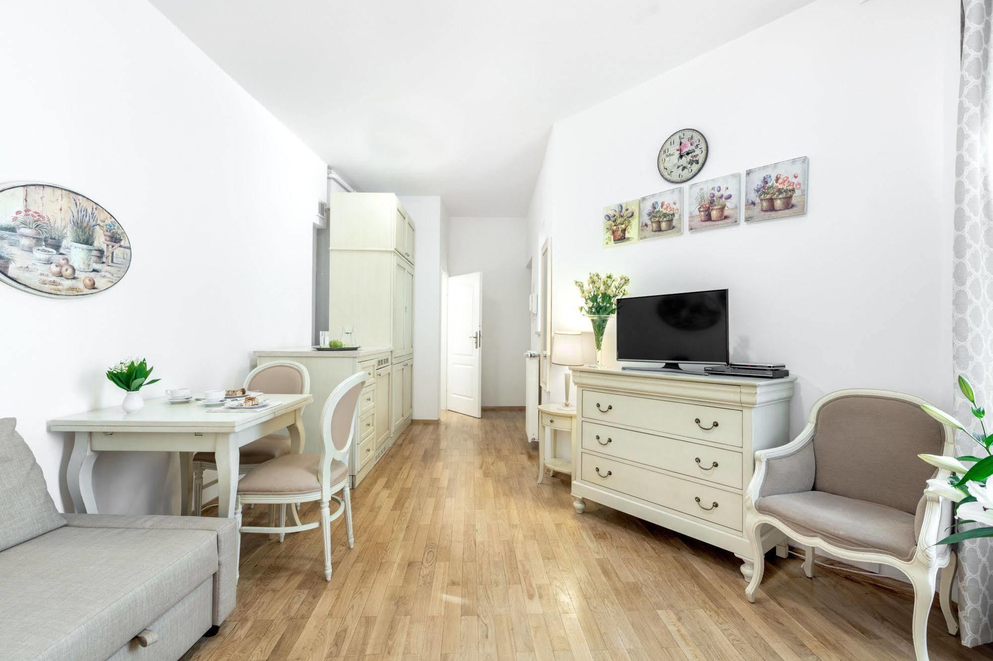 St. Andrew's Palace Aparthotel 4*