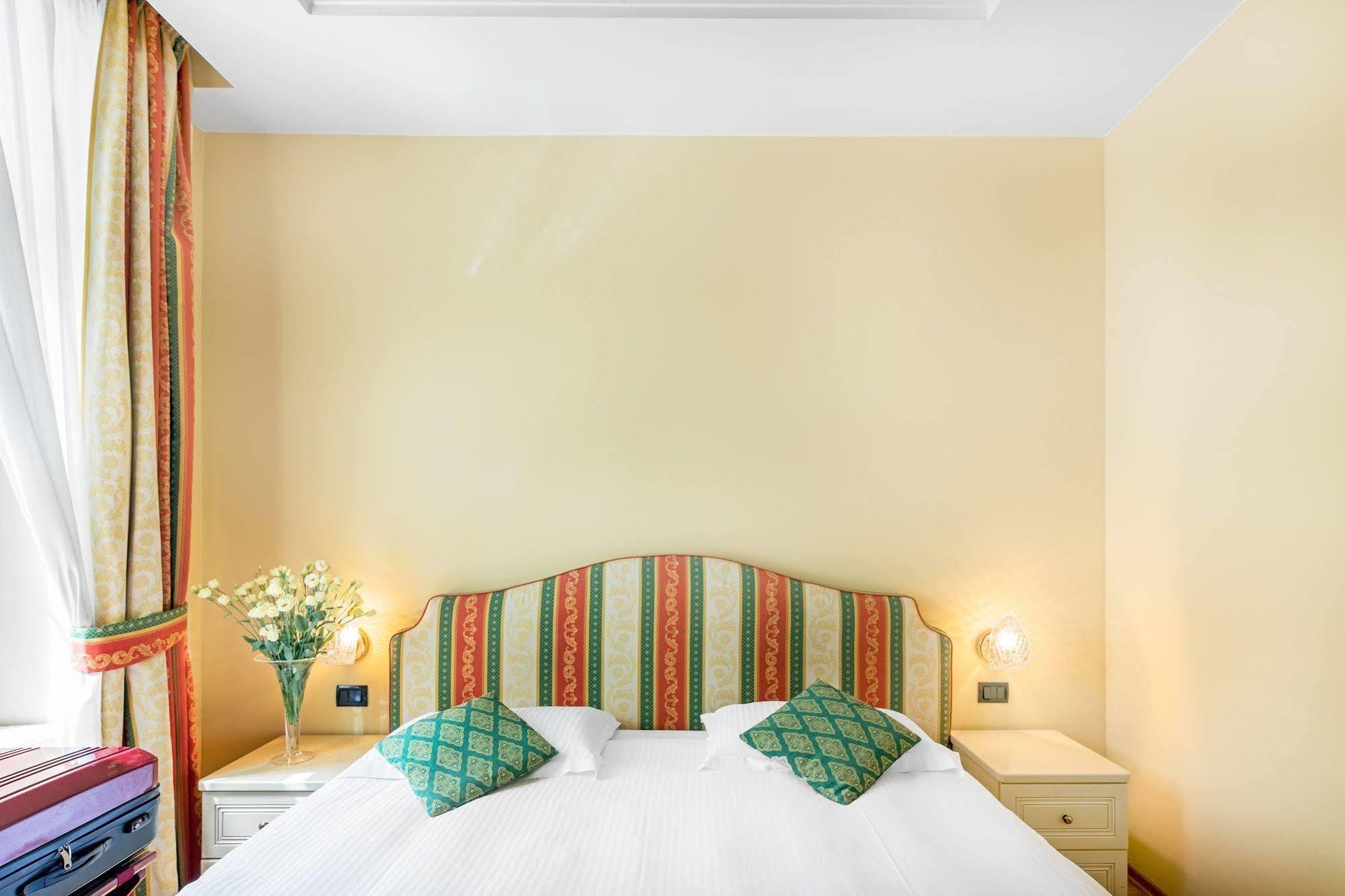 St. Andrew's Palace 4* Warsaw