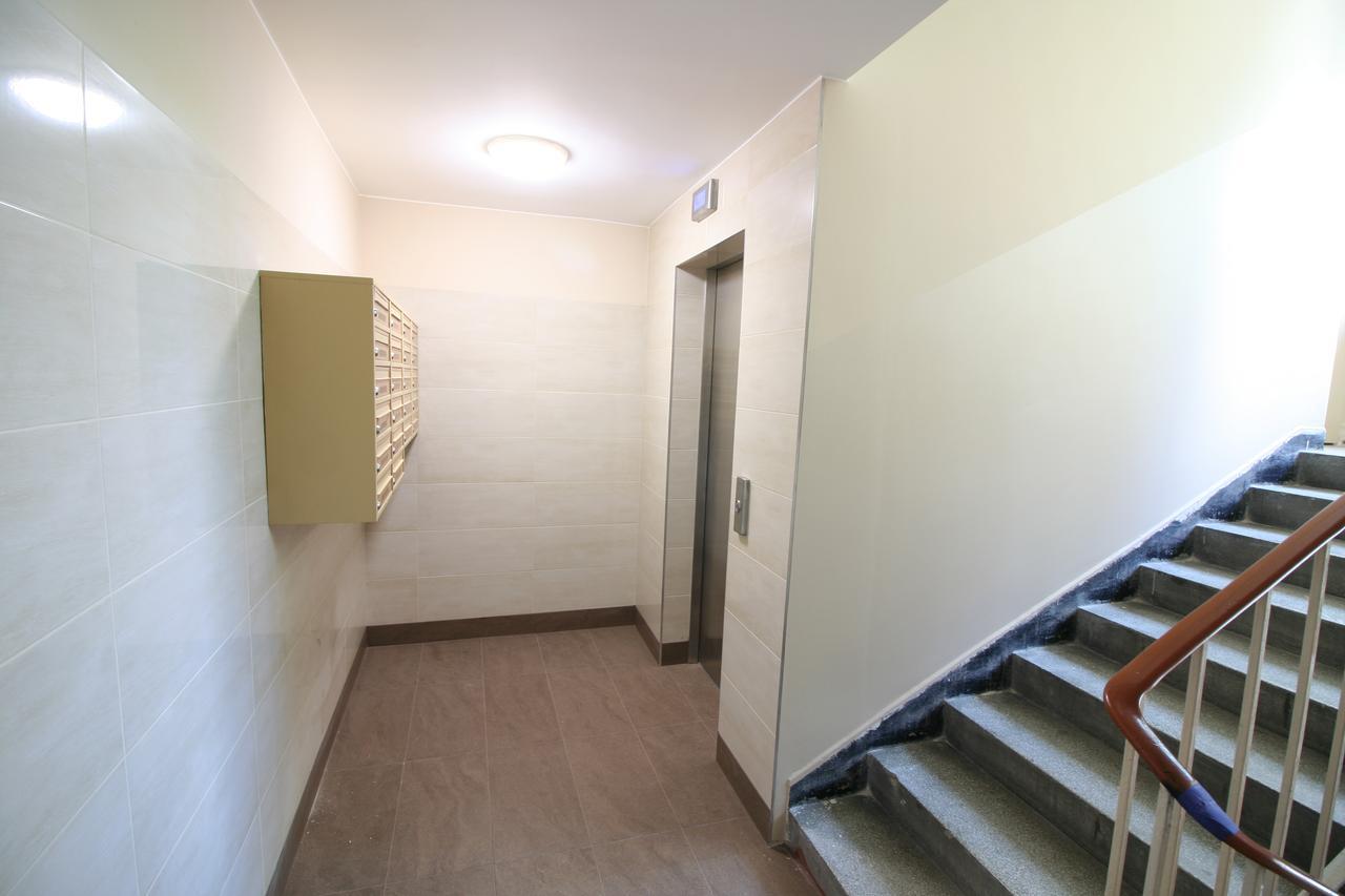 Apartment Zlota 60
