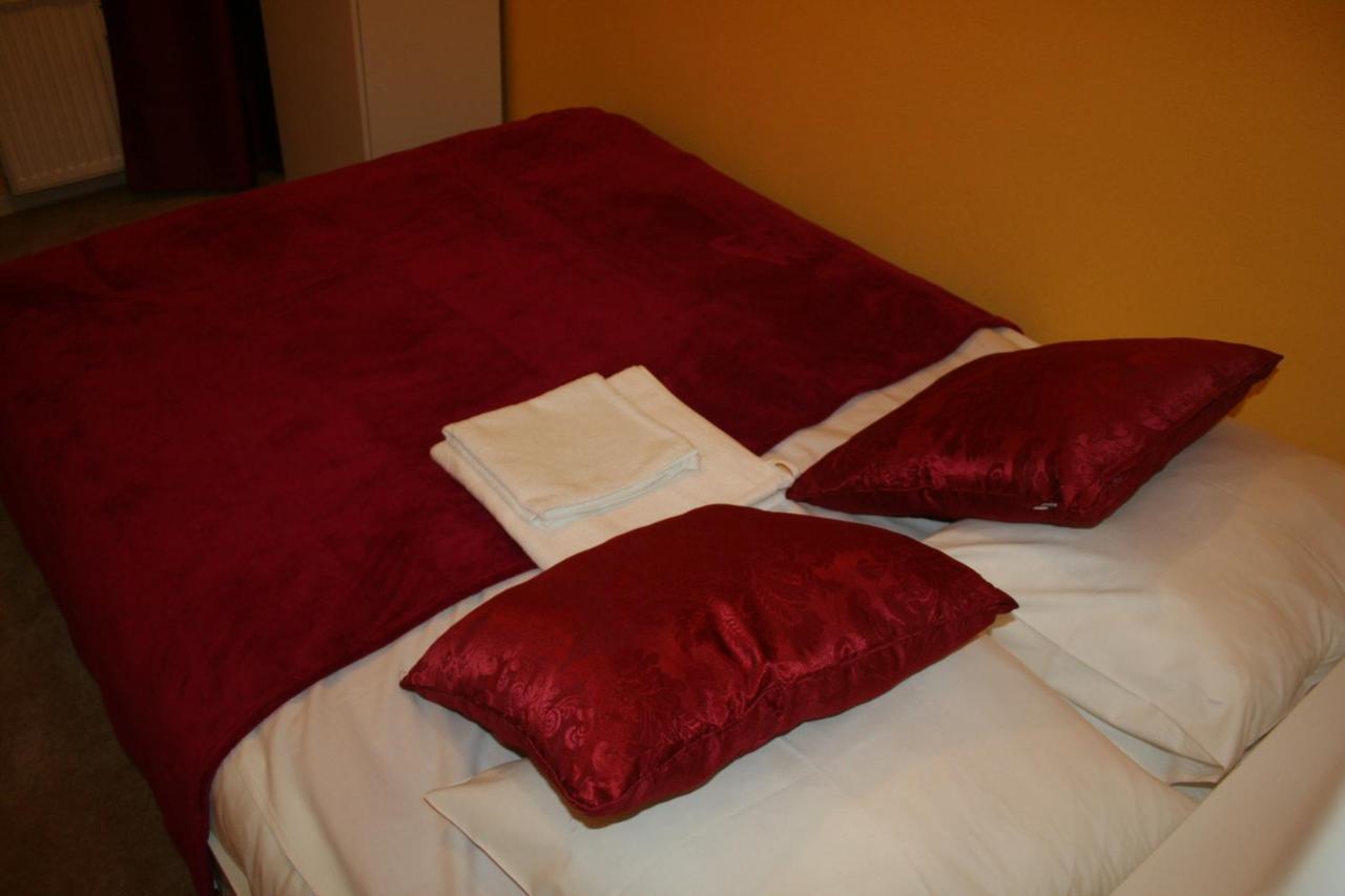 Apartment Zlota 67