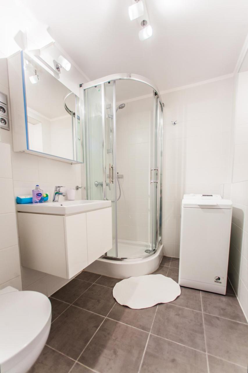 Apartment Zelazna Warsaw