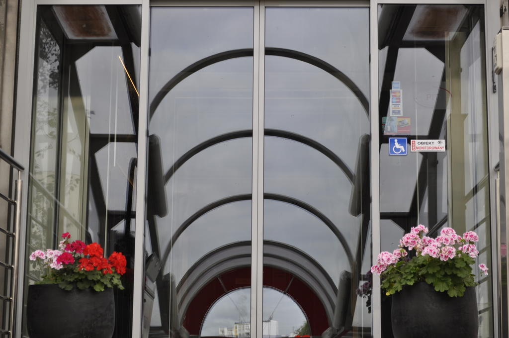 Wilanow By Desilva Hotel