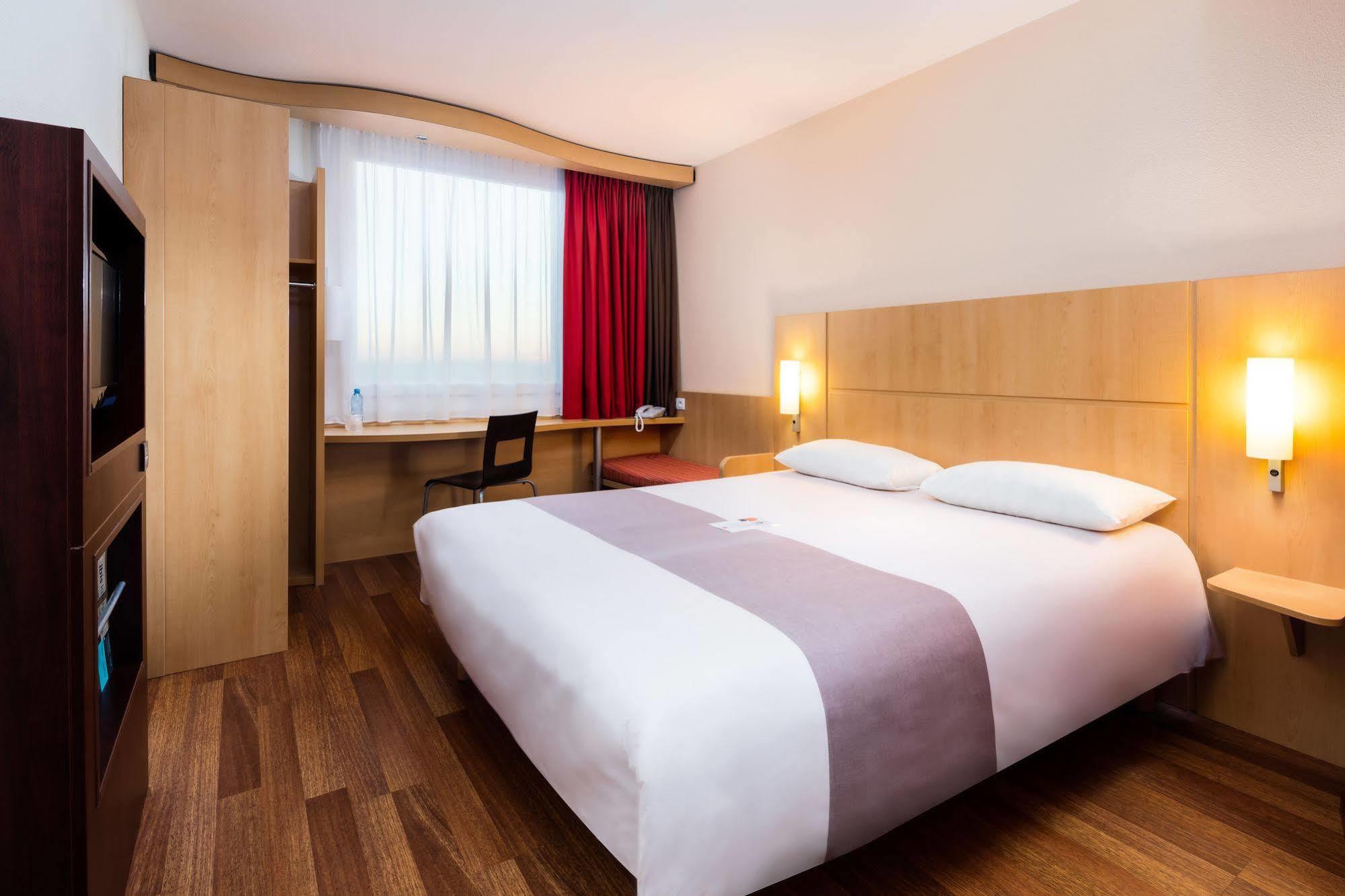 Ibis Reduta Hotel