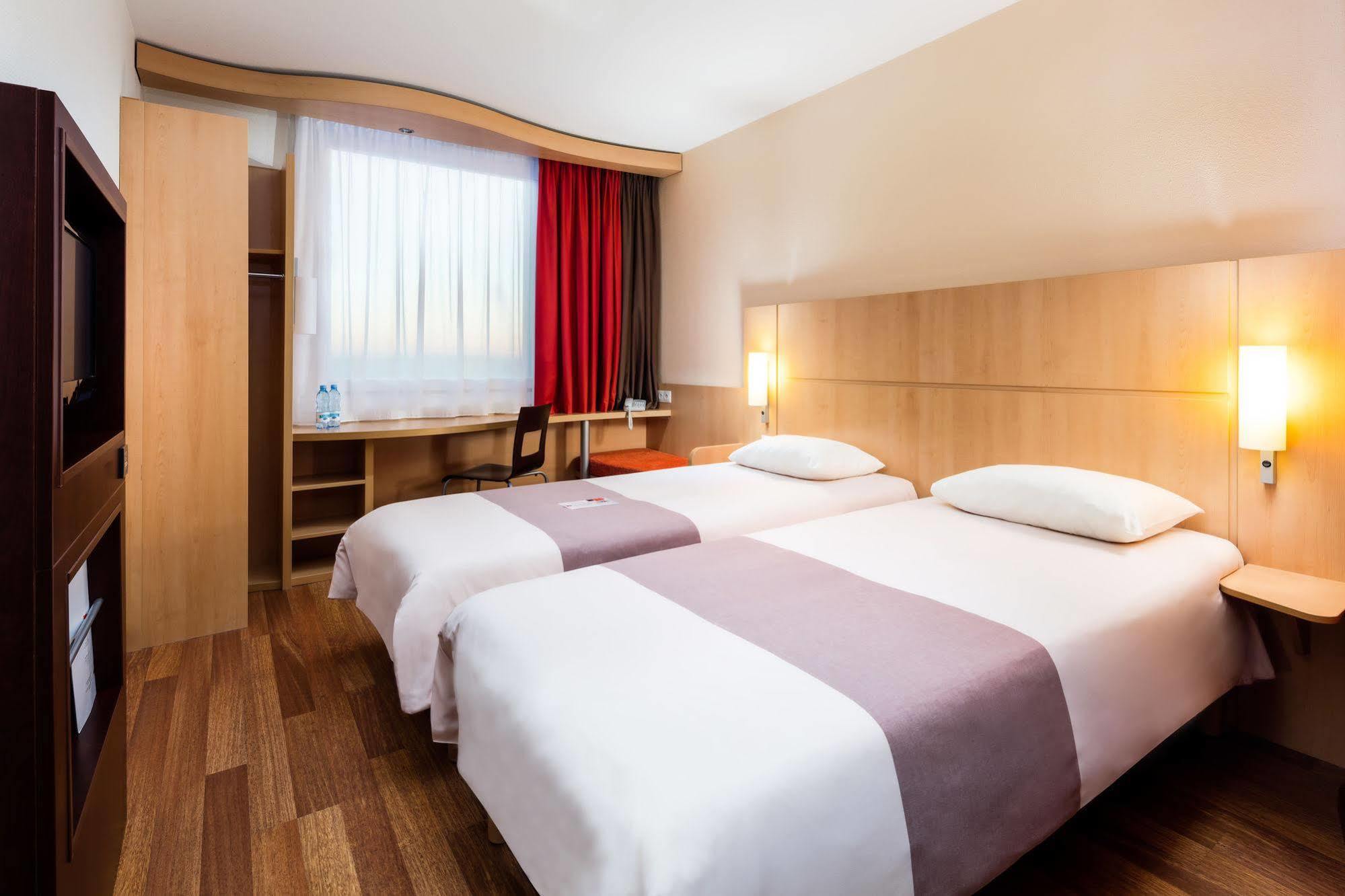 Ibis Reduta 3* Warsaw