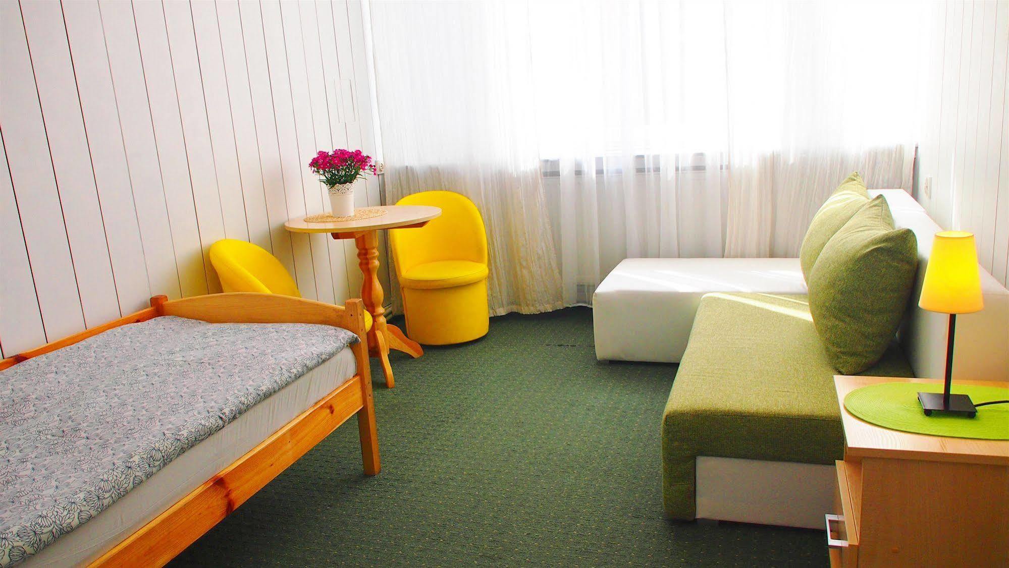 Puffa Hostel *