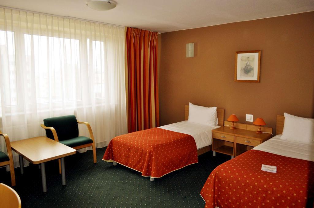 Wilanow By Desilva Hotel