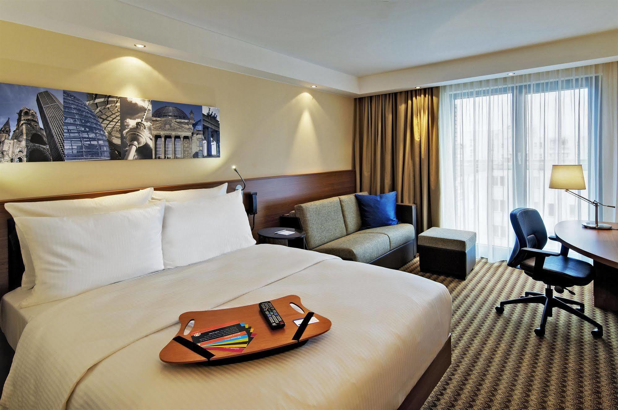 Hampton By Hilton Airport Hotel