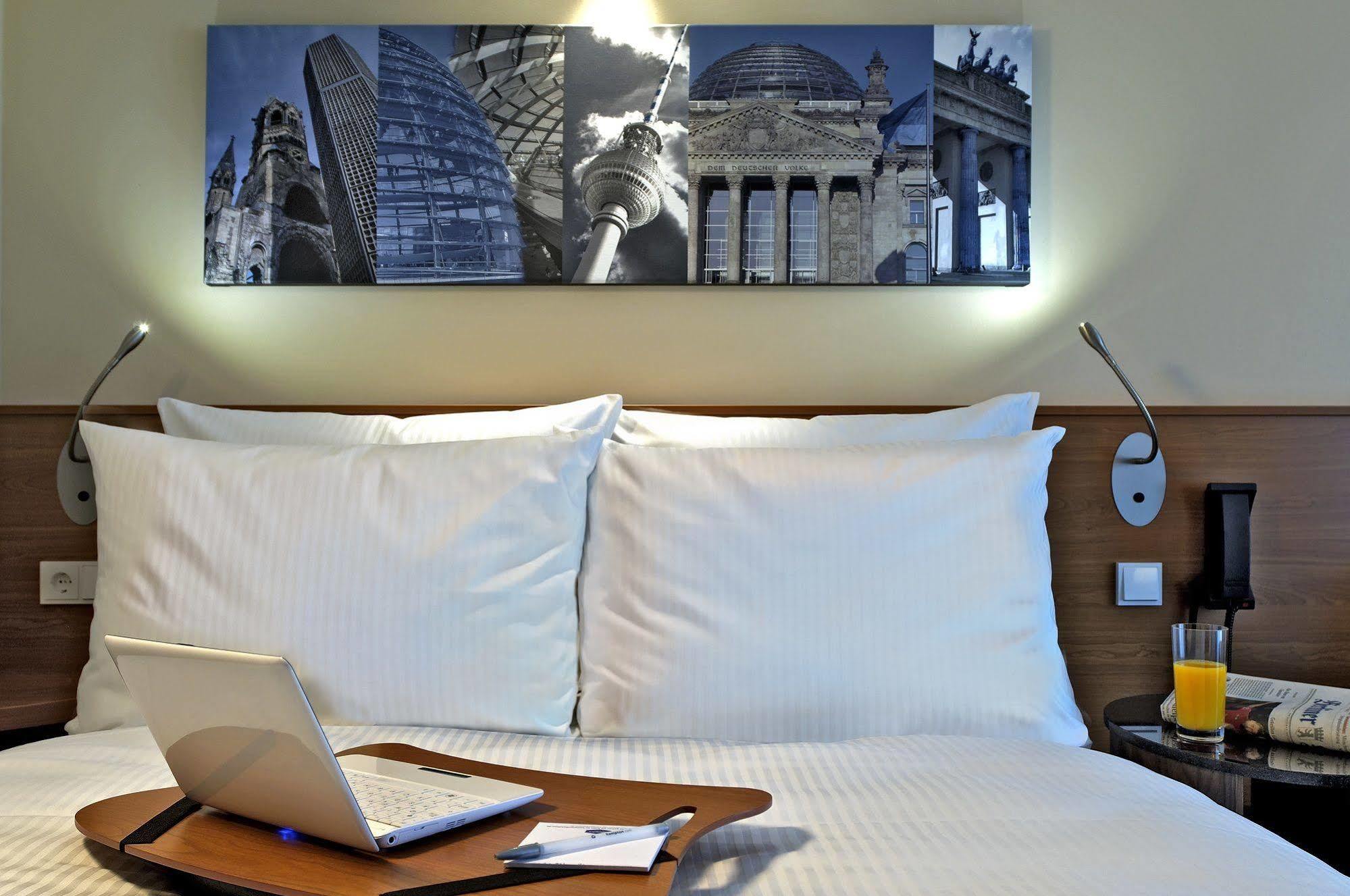 Hampton By Hilton Airport 3* Warsaw