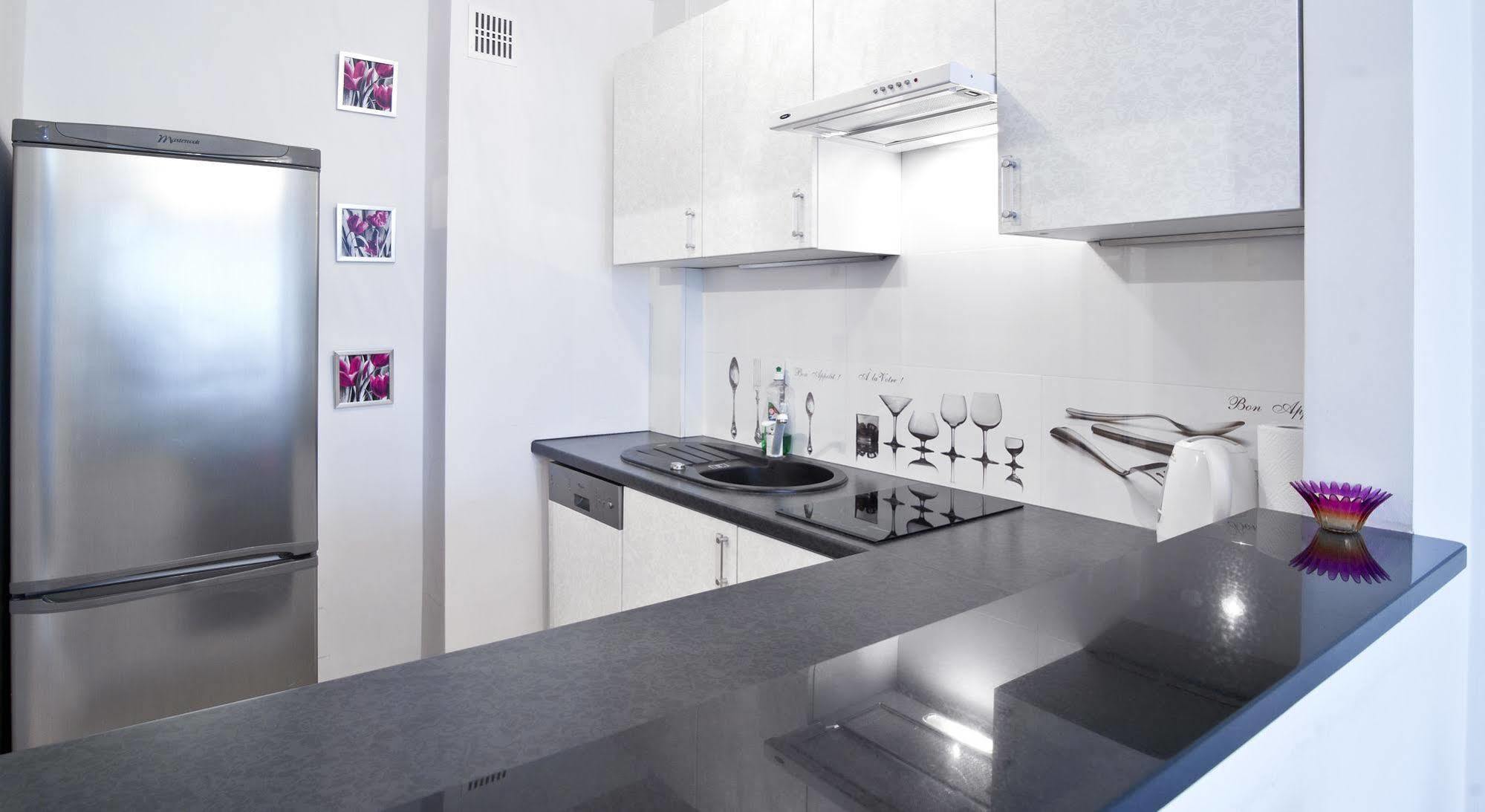 Goodnight Business - Panska Apartment