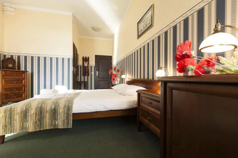 Fort Hotel Warsaw