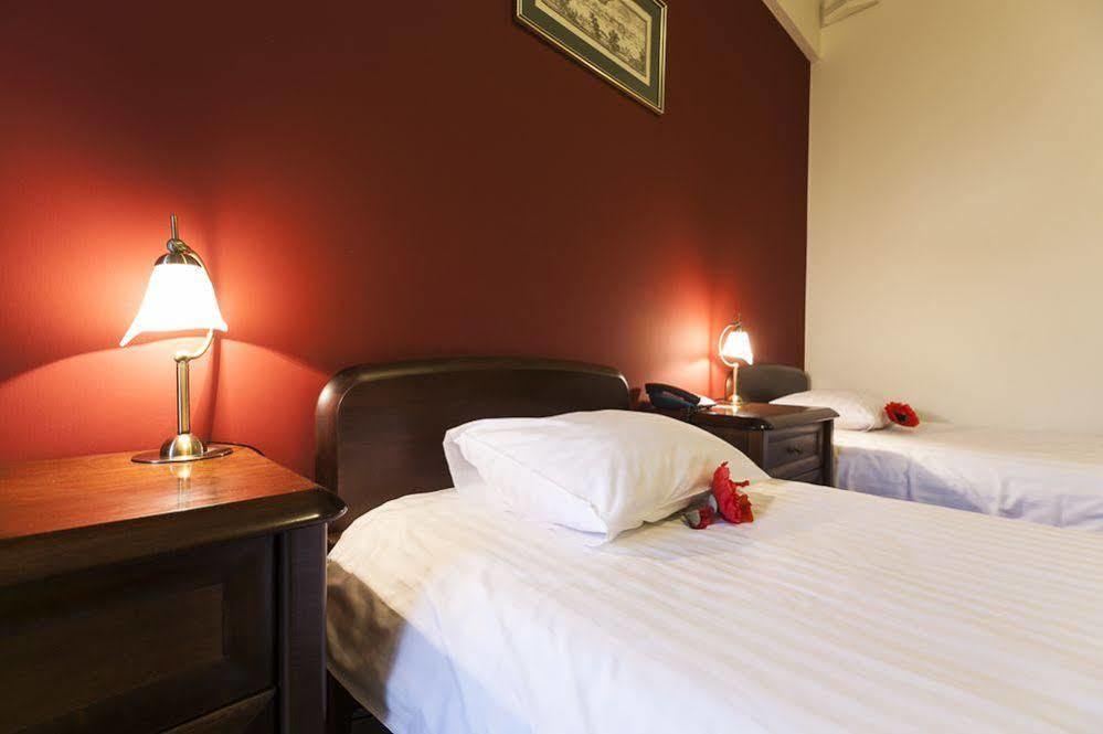 Fort Hotel Warsaw