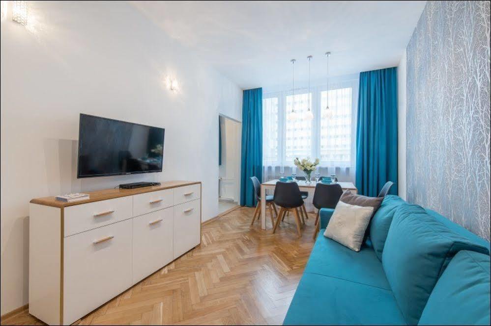 P&o Metro Centrum Apartamento