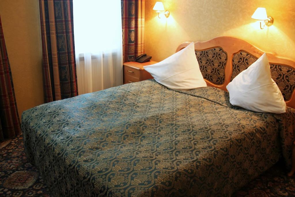 Dedek Park - Historyczny Dworek W Pieknym Parku Skaryszewskim Obok Stadionu Narodowego Aparthotel 3*