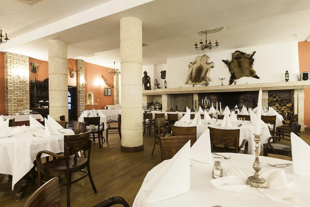 Fort Hotel Warsaw