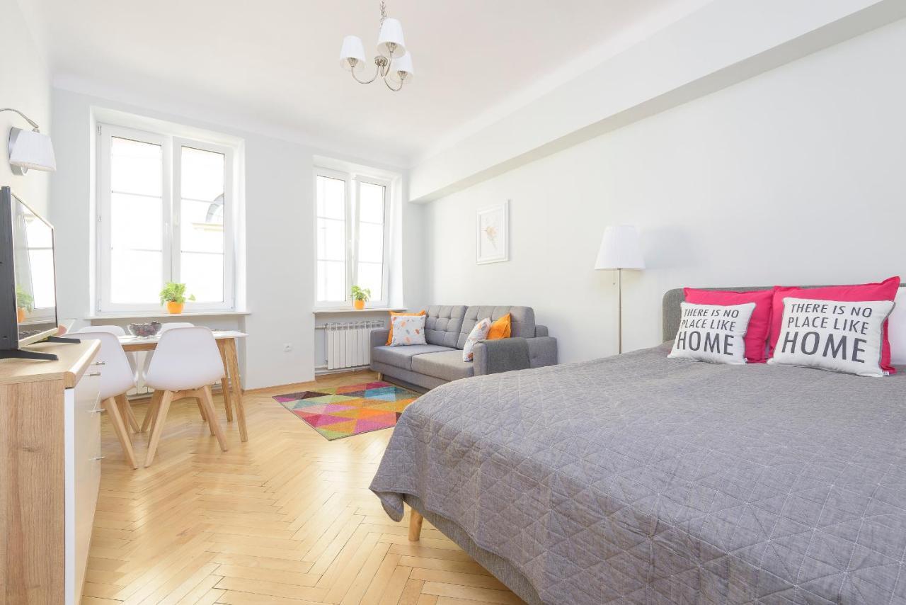 Bright And Modern In The Heart Of The Old And New Town Apartamento