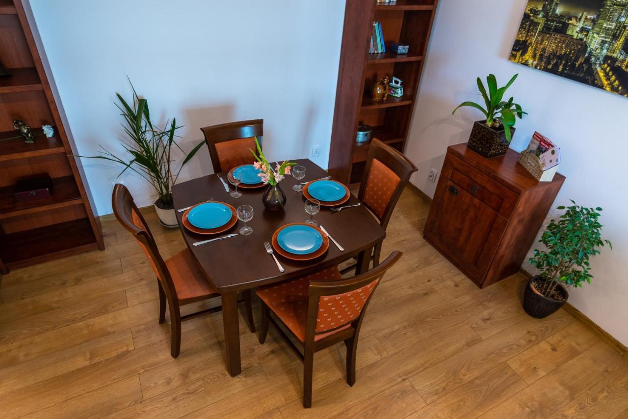 Panorama Apartment *