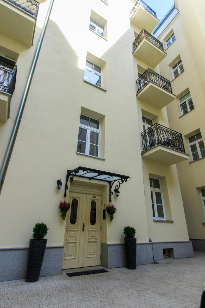 Wilcza Apartment