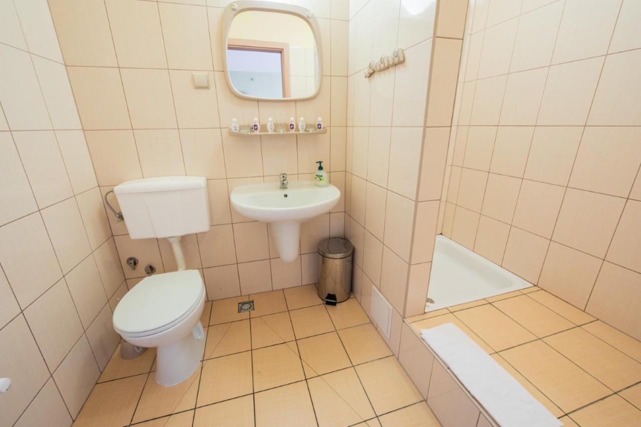 Wald Khách sạn 3*