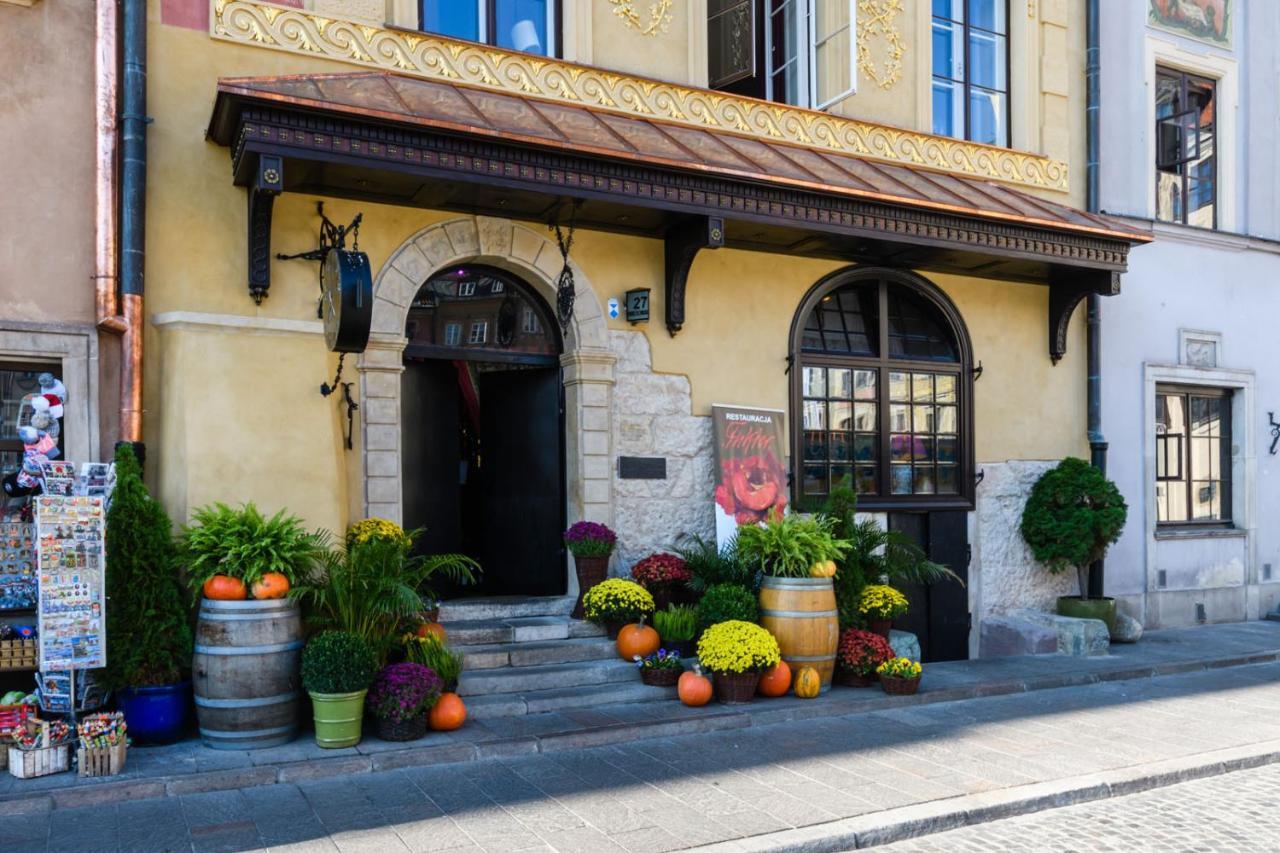 P&o Serviced Old Town Square Studio Apartment Warschau