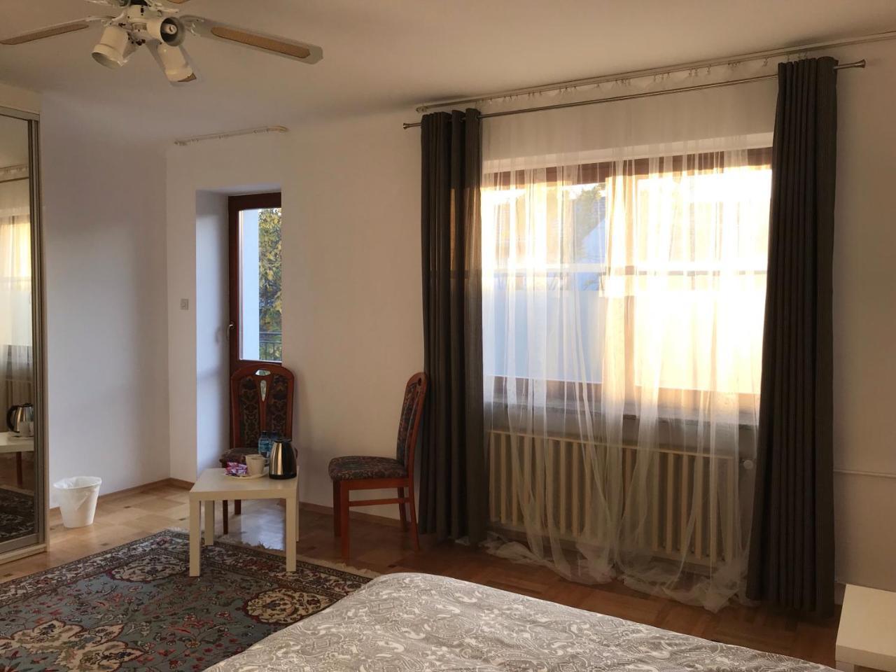 Aleja Wilanowska Guest house